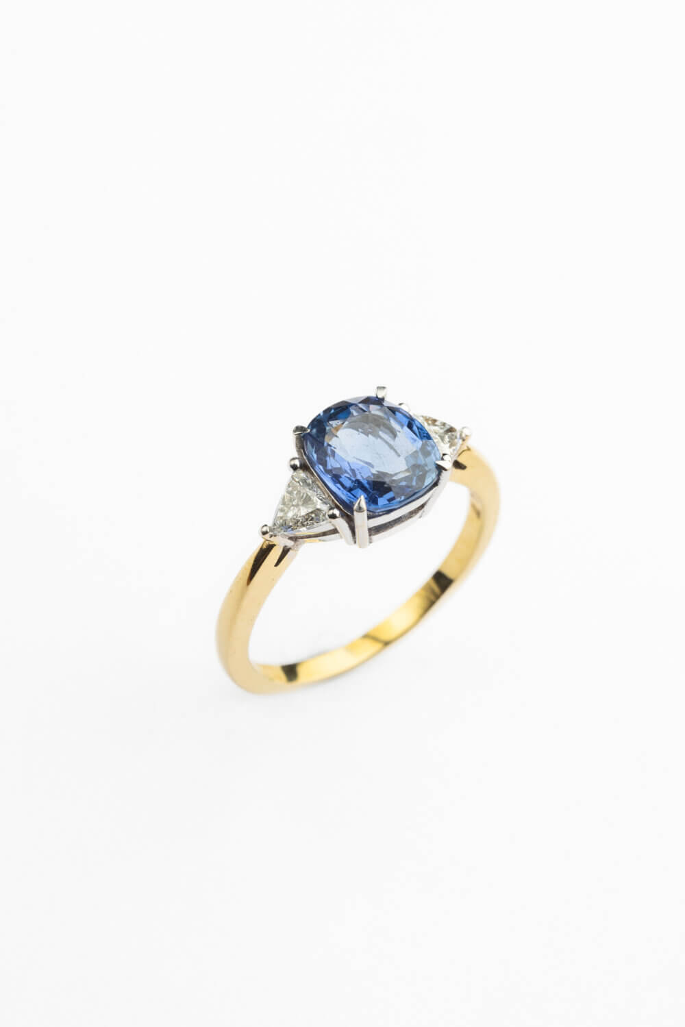 Vaessen Collection 18K Bicolorgd 2.17ct Bl. Saffier Ring+0.42ctTW/VS R17