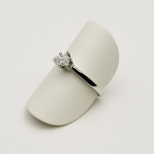 Vaessen Collection 18K Witgoud Solitairring 0.32ct H/P1 RC750WG032HP1